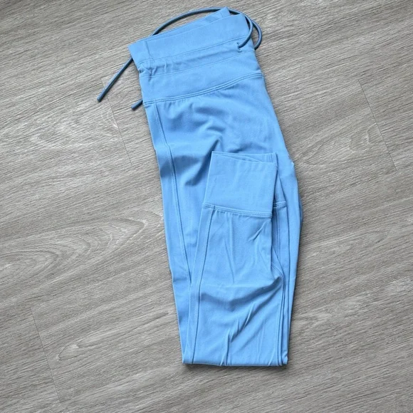 Woman’s joggers - Picture 2 of 2